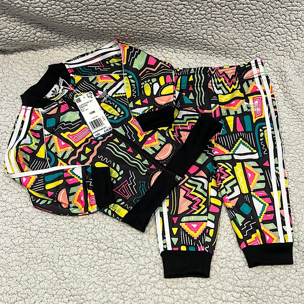 9-12M Adidas Superstar Tracksuit Set girl/boy (NEW)